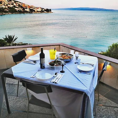 Apartment Trogir Apartments 4 Rooms
