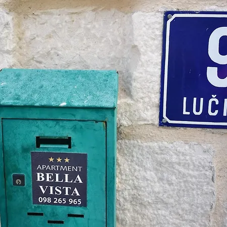 Lucica 9