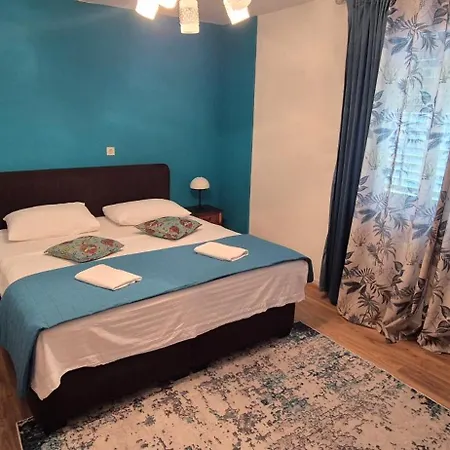 Trogir Apartments * Трогір